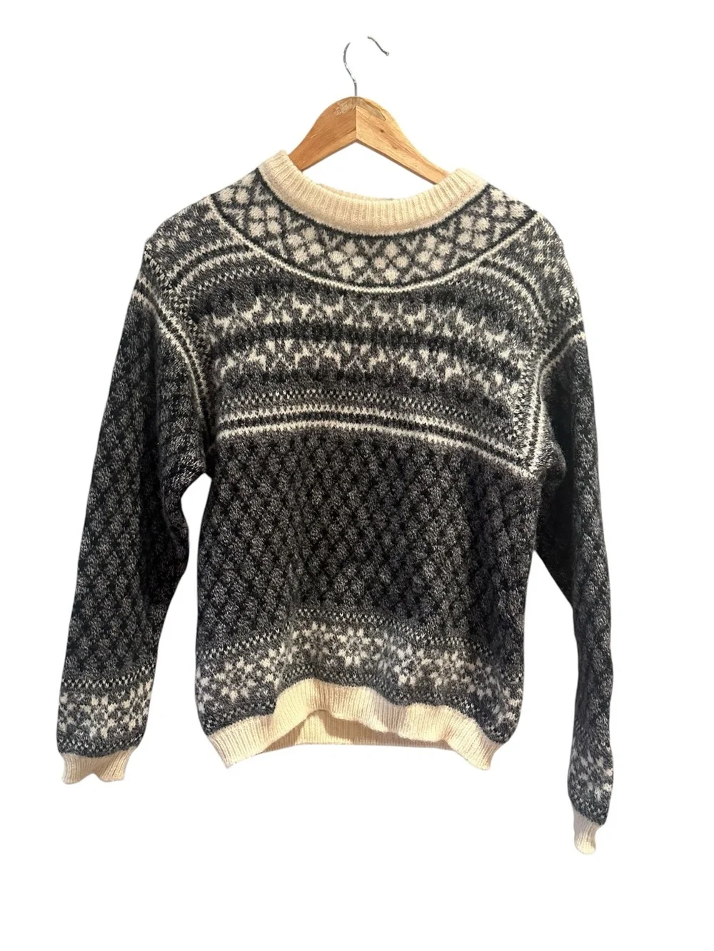 United Colors of Benetton Sweater Vintage‎ Nordic Print Size Small